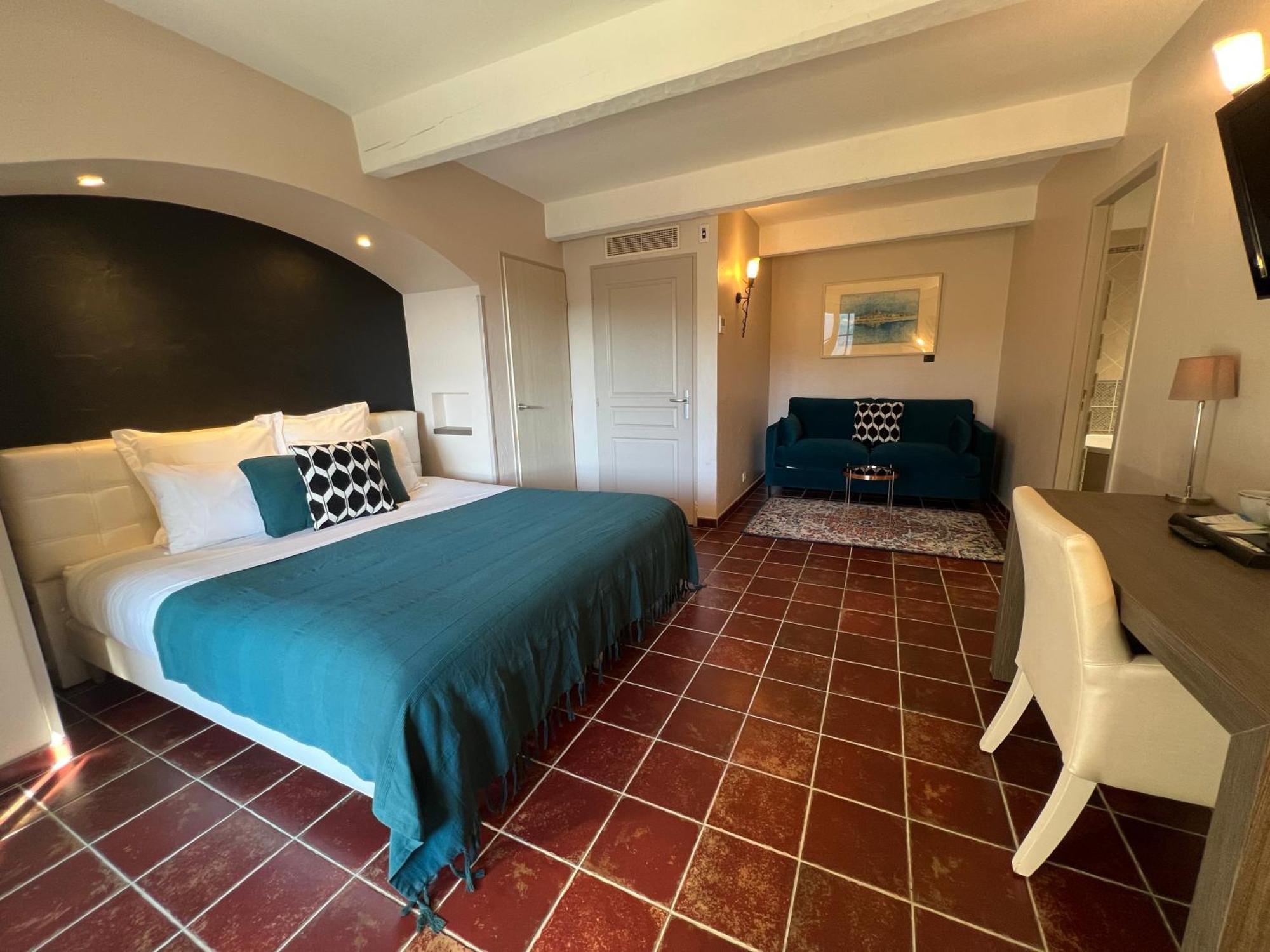 Logis Hotel Restaurant La Bergerie Aragon Room photo